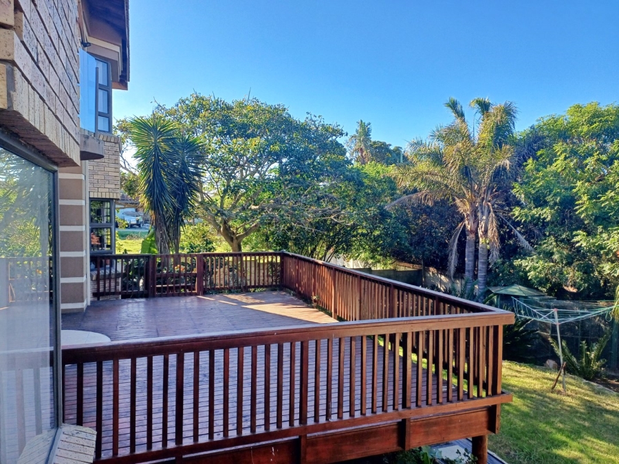 5 Bedroom Property for Sale in Reebok Western Cape